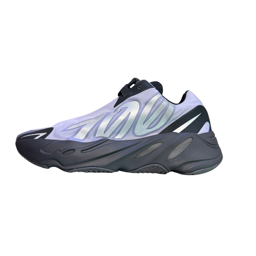 Yeezy 700 MNVN Geode