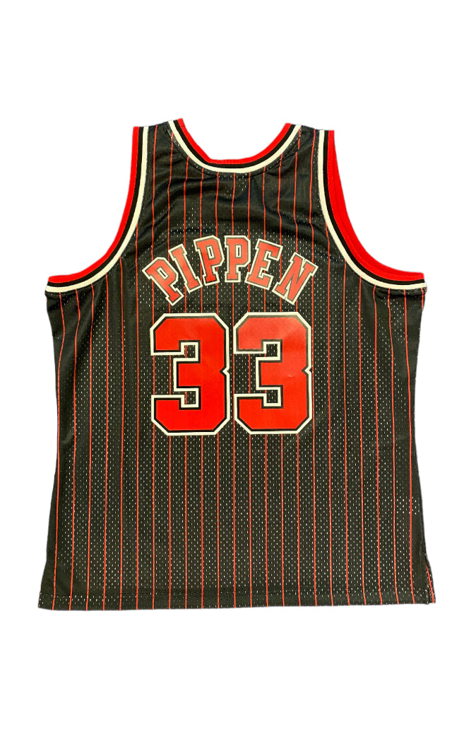 Mitchell & Ness Chicago Bulls “Pippen” Jersey